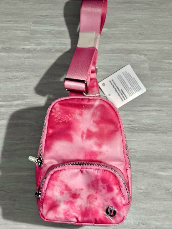 lululemon athletica Handbags - Lululemon Everywhere Sling Bag Small 2L Smoothie Print Strawberry Multi NWT